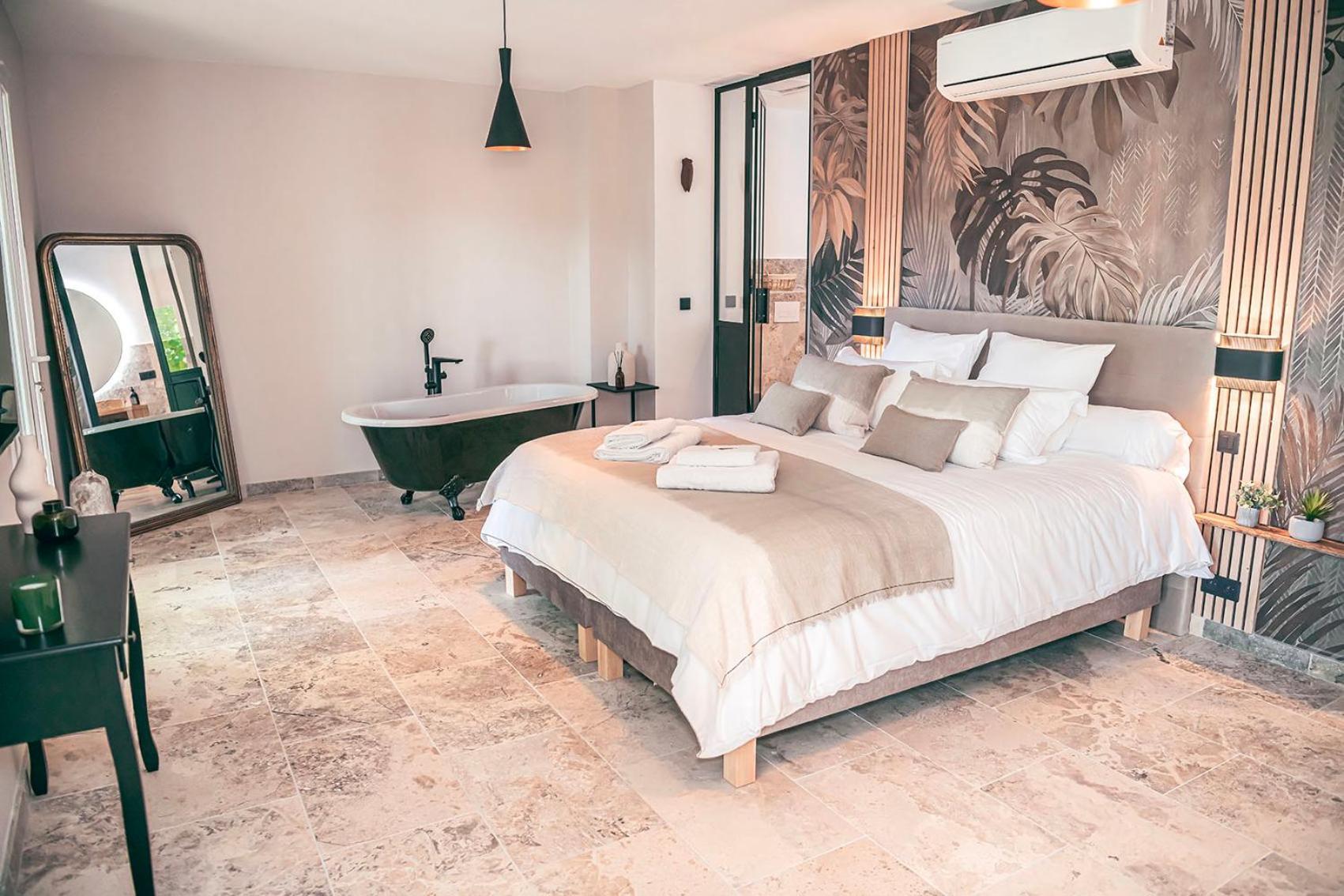 Les Suites De L'Etang Cucuron Εξωτερικό φωτογραφία